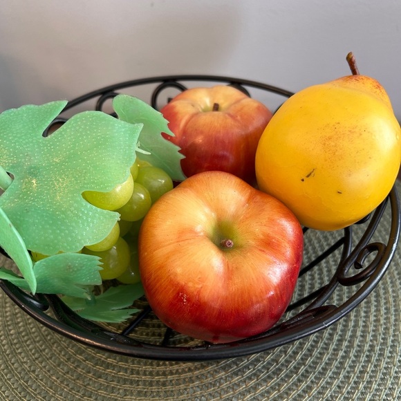 MCM Wrought Iron Footed Fruit Basket & Faux Fruits That Look Real Vintage VGUC. - Picture 4 of 10